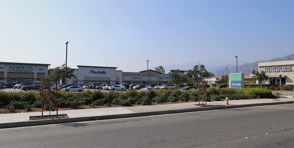 grand & alosta shopping center